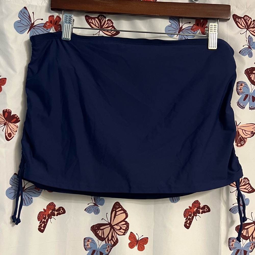 Swim side cinch skirt